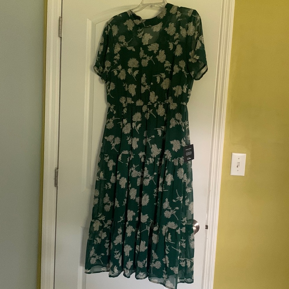 Lulus green floral dress brand new